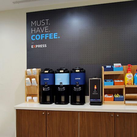 Holiday Inn Express Corning By Ihg Kültér fotó