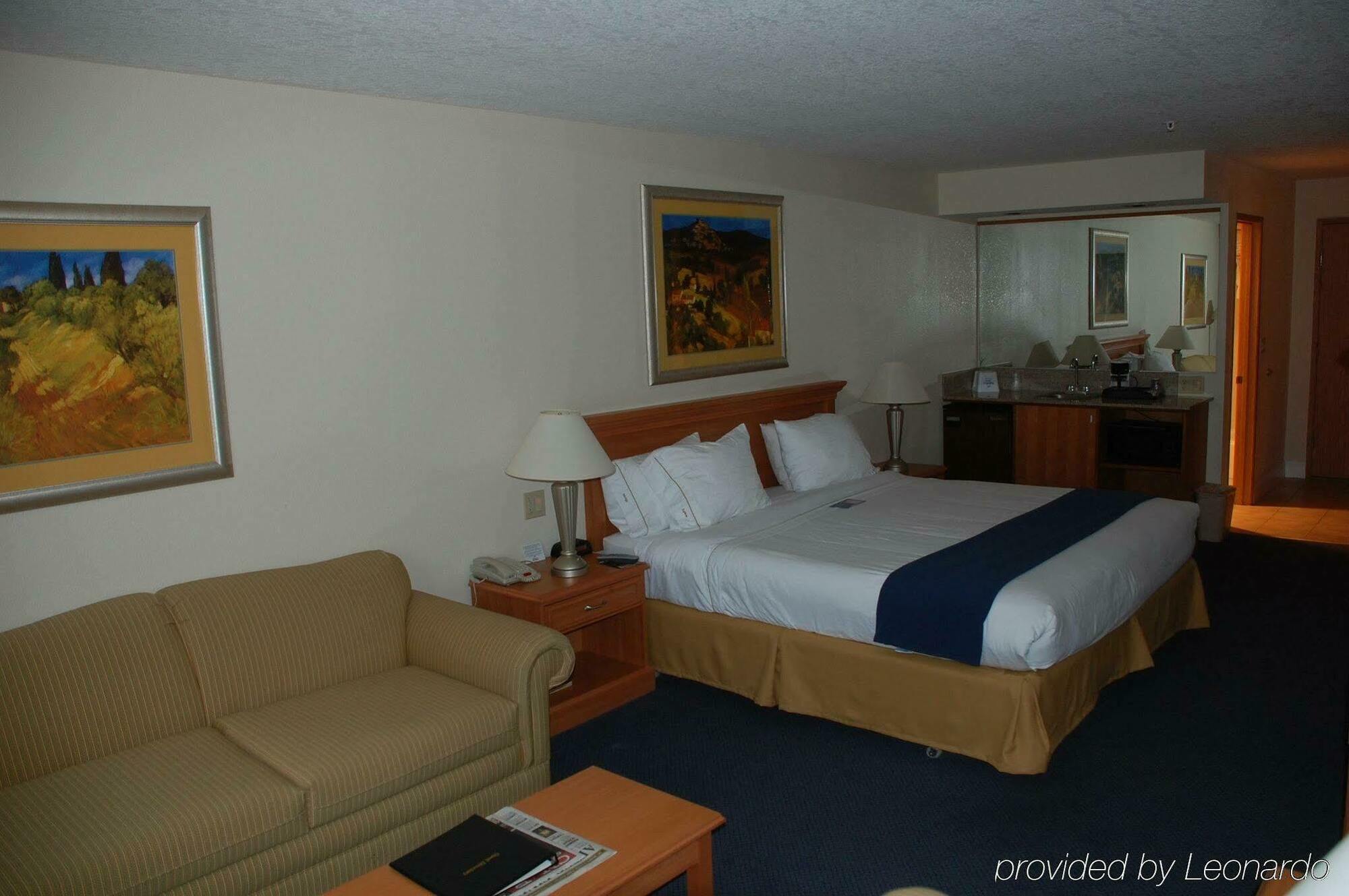 Holiday Inn Express Corning By Ihg Kültér fotó